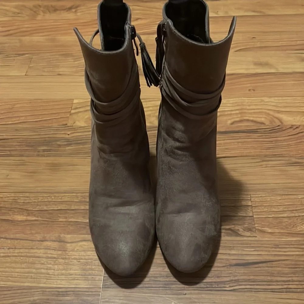 Zuri Women's Ankle Boots Size 5.5